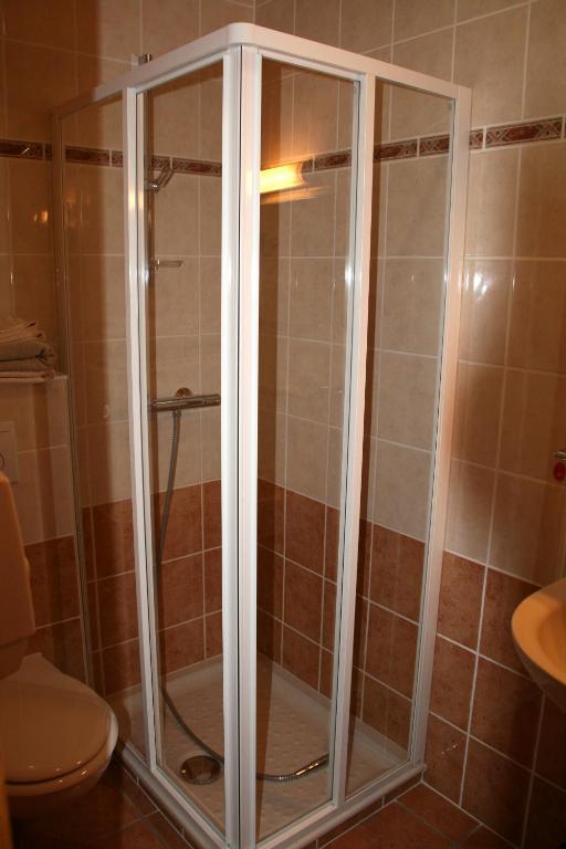 Hotel De L'Union Lullin Екстериор снимка